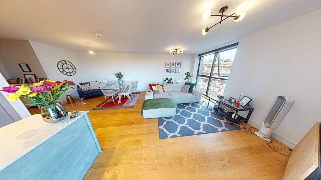 Property photo 2 of 8 Picture No. 01