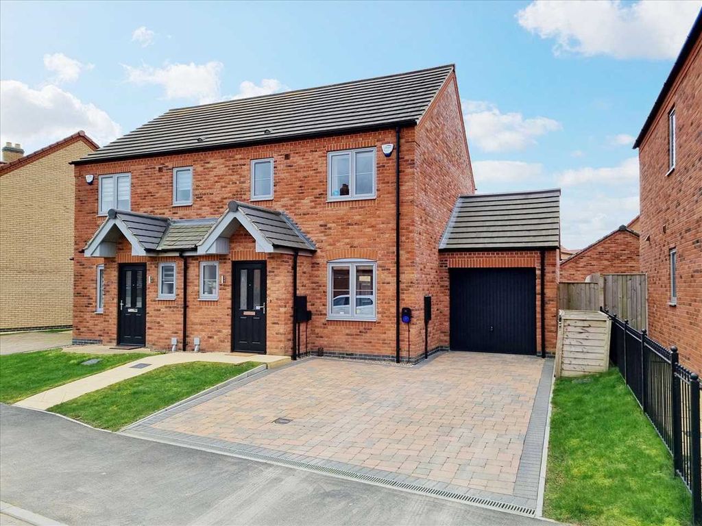 Property photo 1 of 11 Main Picture