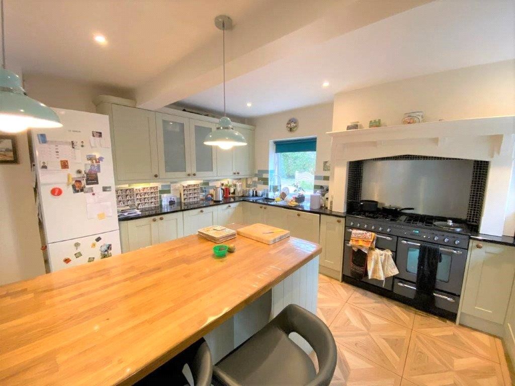 Property photo 3 of 21 Picture No. 24