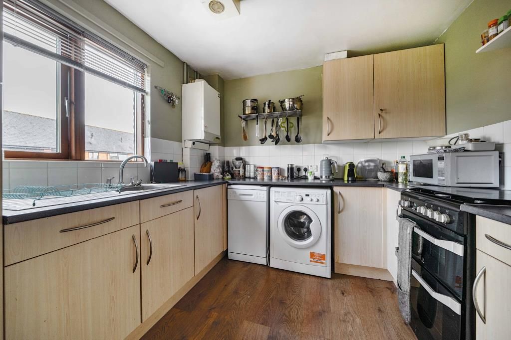 Property photo 3 of 12 Kitchen