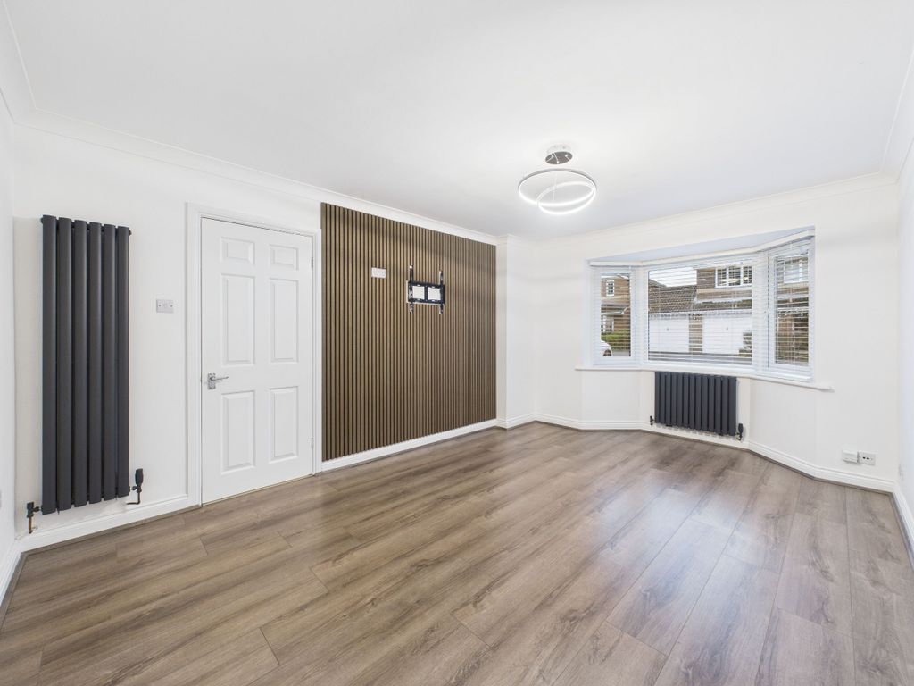 Property photo 3 of 29