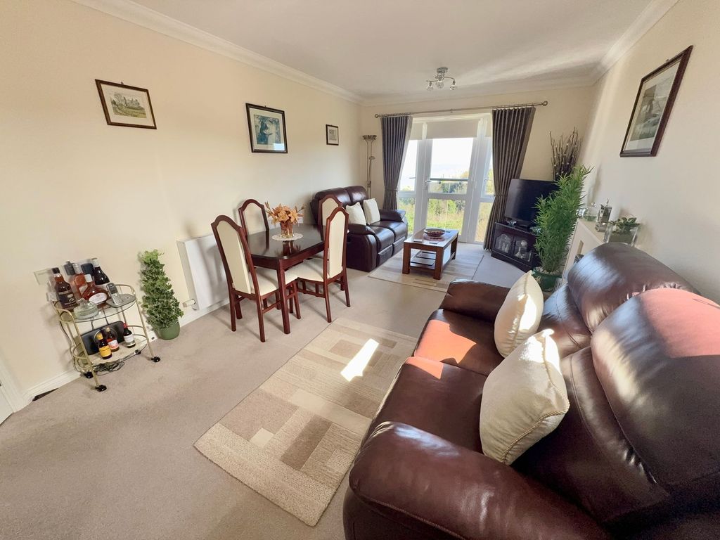 Property photo 3 of 24