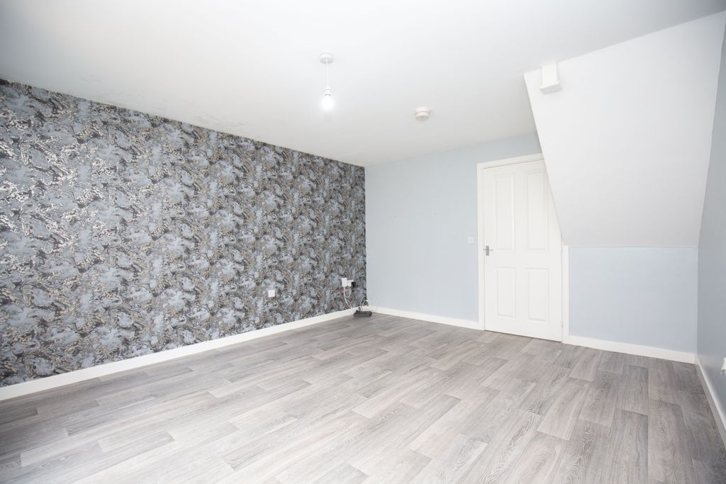 Property photo 3 of 16 Mw-7883