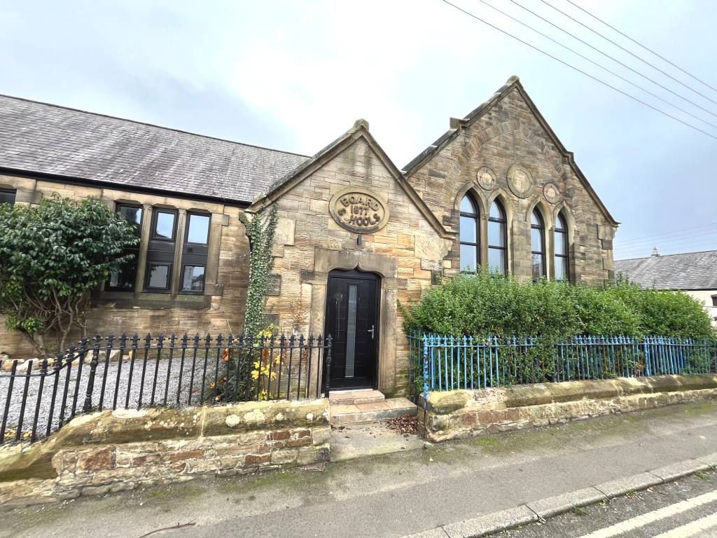 Property photo 2 of 16 Photograph 2