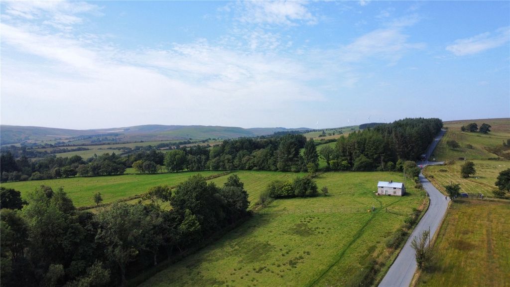 Property photo 3 of 8 Picture No. 02