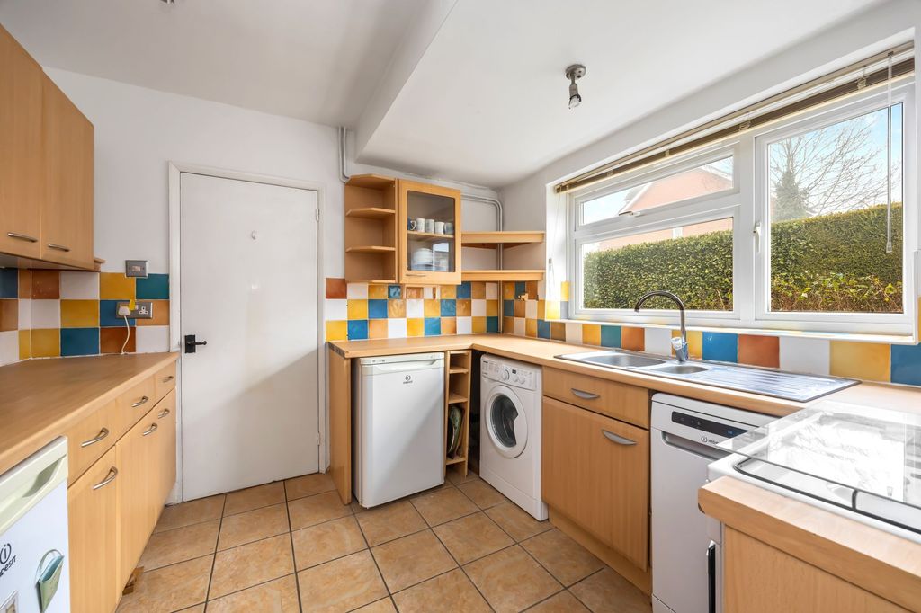 Property photo 3 of 18