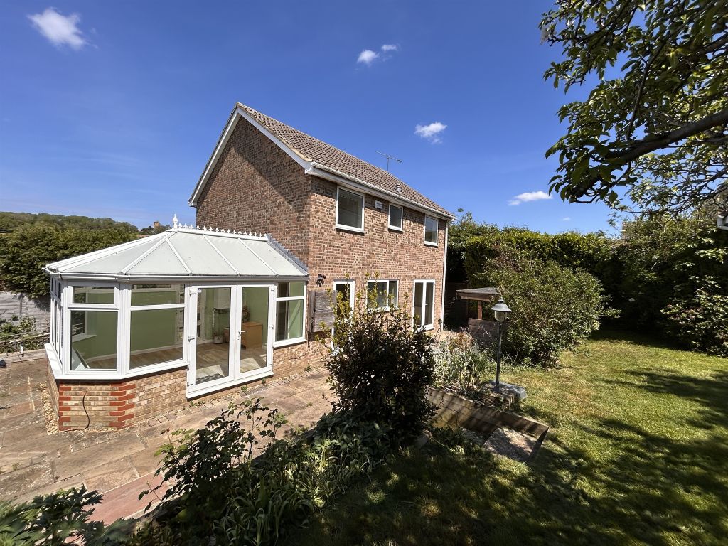 Property photo 1 of 18