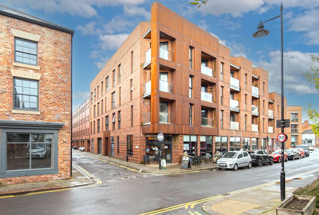 Property photo 1 of 11 Dun Fields Apartments - Kelham Island