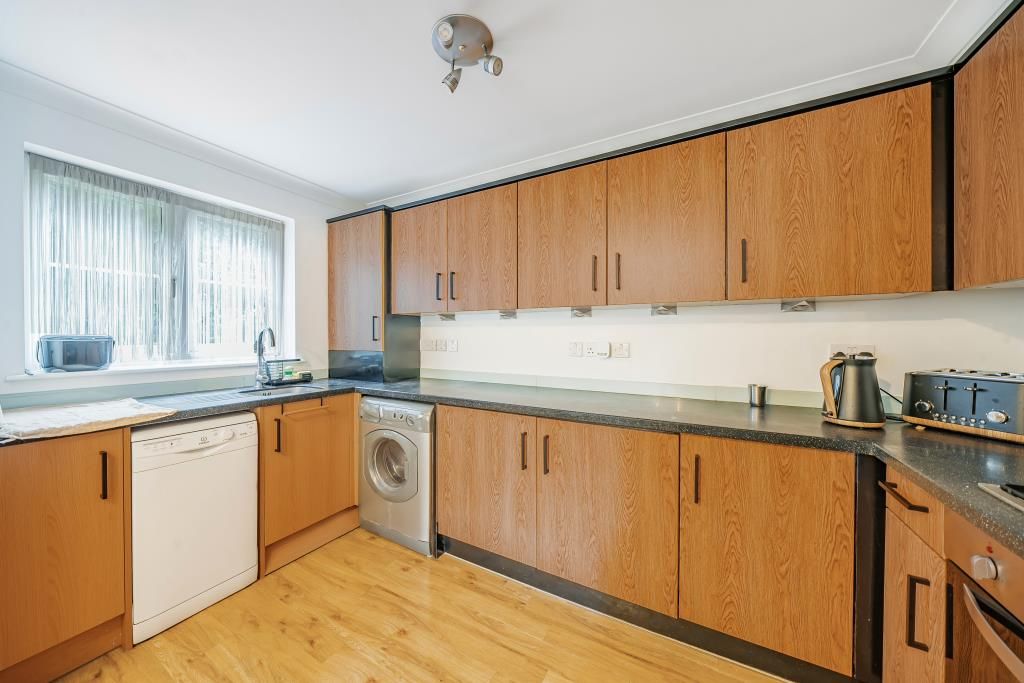 Property photo 2 of 21 Kitchen