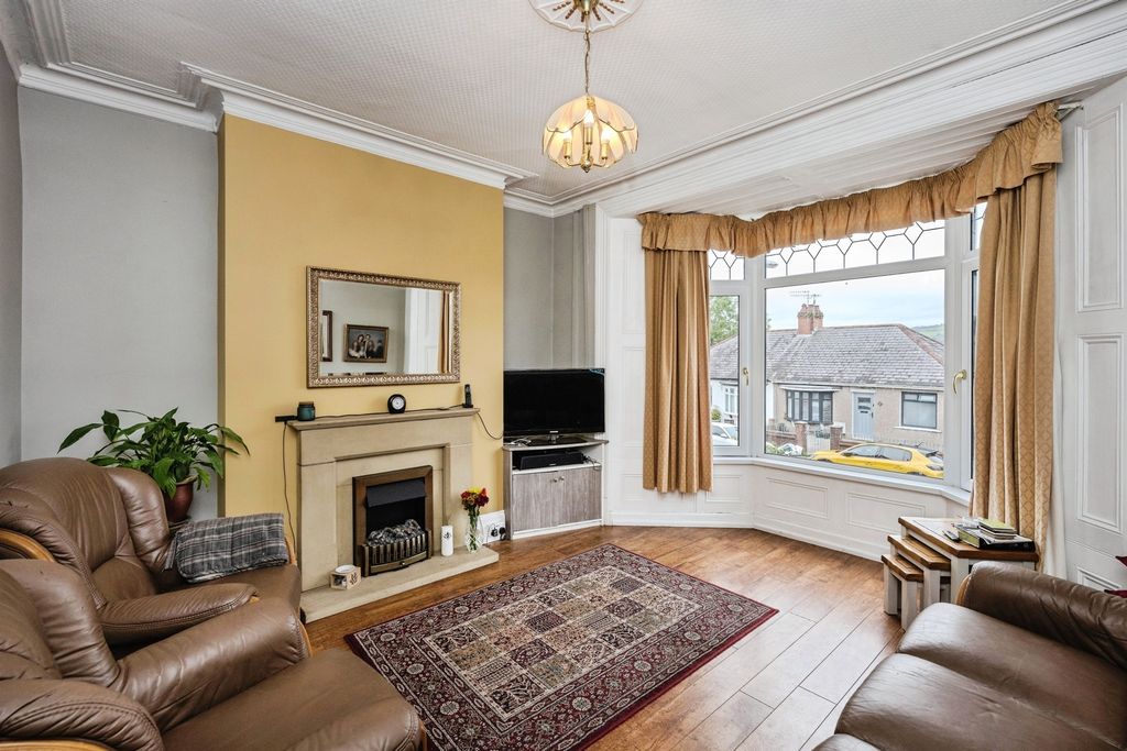 Property photo 3 of 25