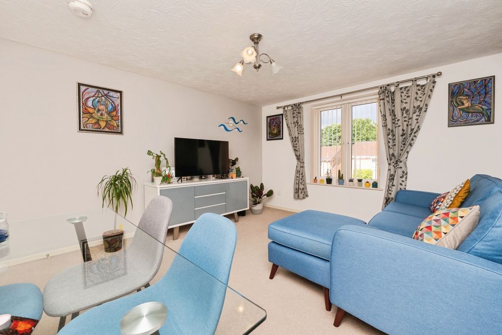 Property photo 2 of 16 Pbox-Img.Jpg