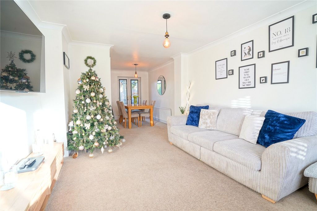 Property photo 2 of 14 Picture No. 10