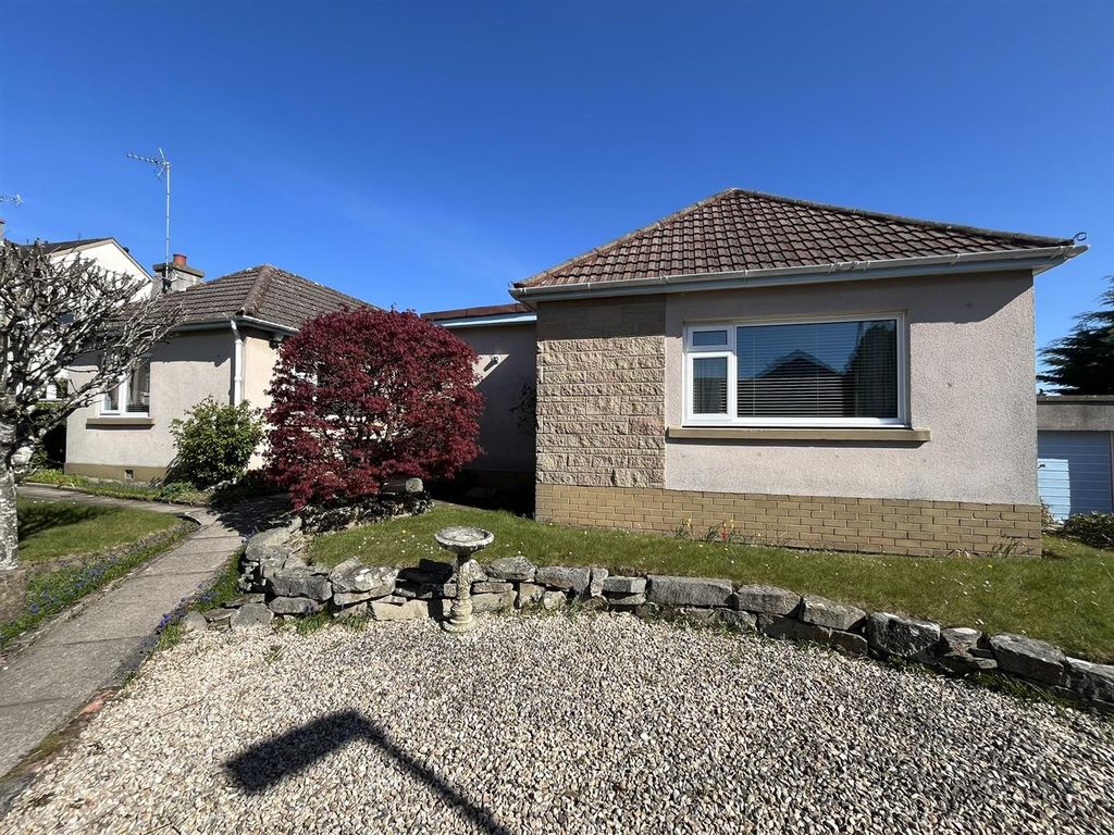 Property photo 2 of 24