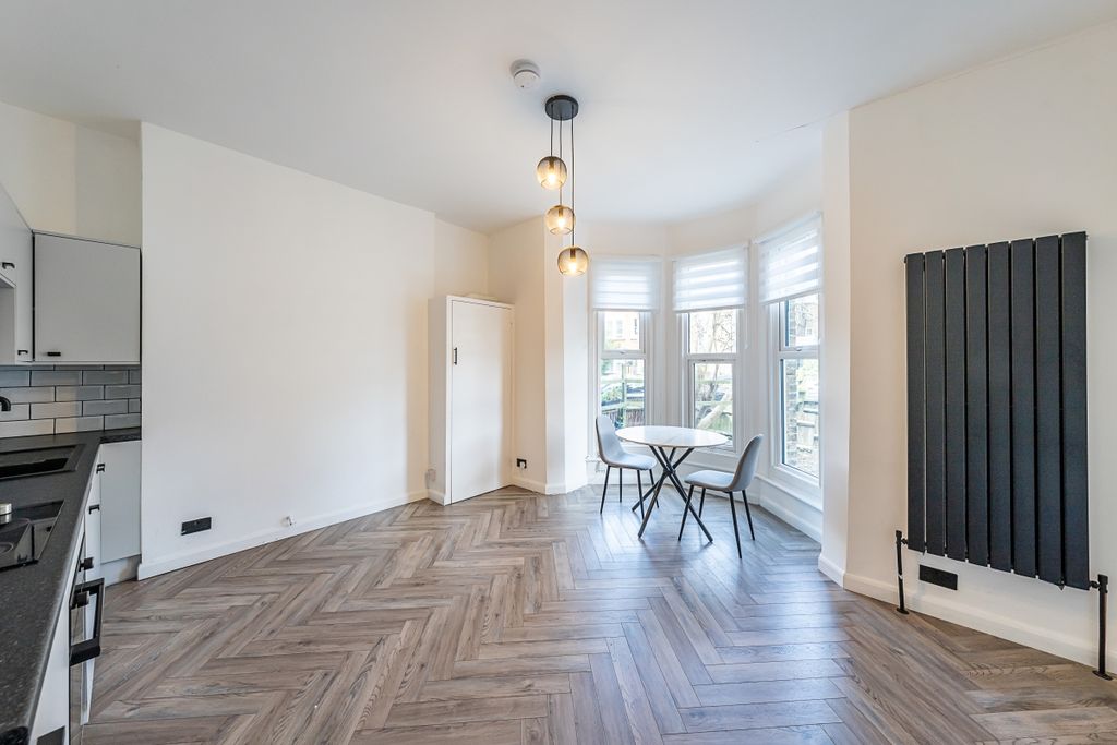 Property photo 1 of 6 Lewin-Road-1