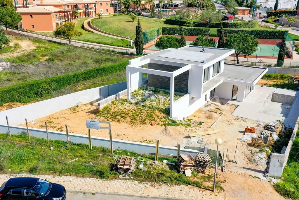 Property photo 2 of 24