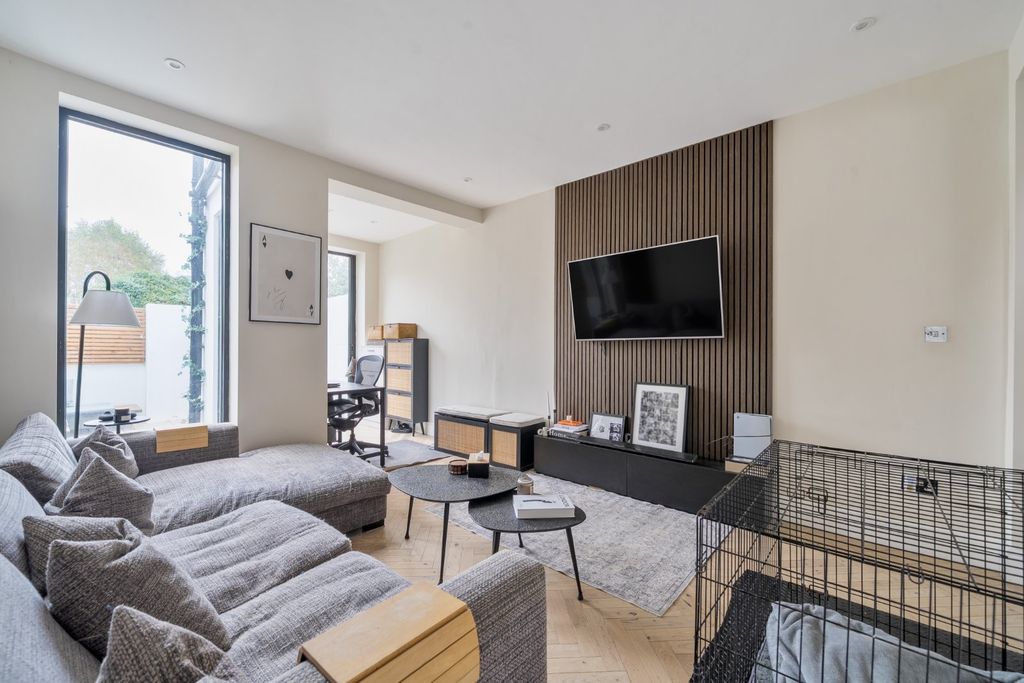 Property photo 1 of 9 Picture No. 09