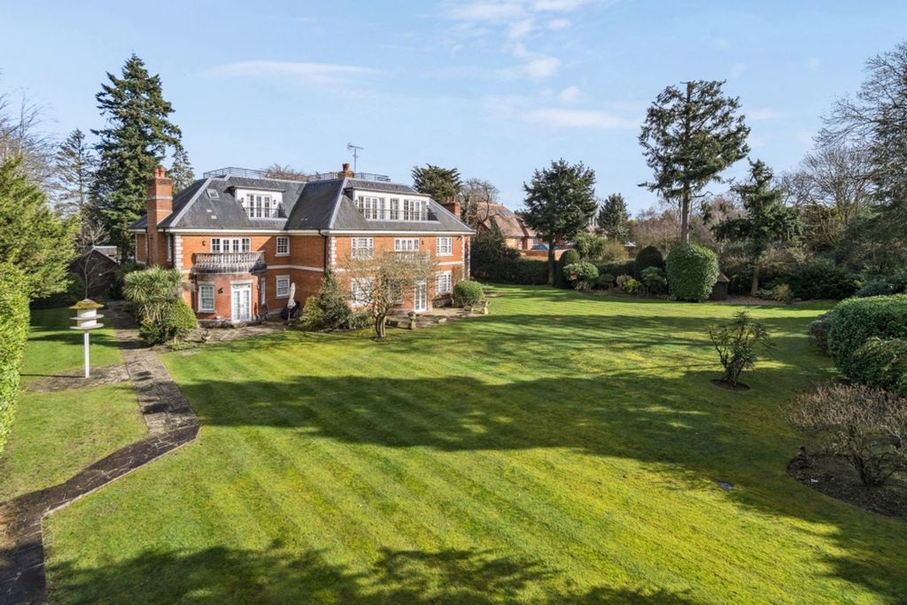 Property photo 3 of 18