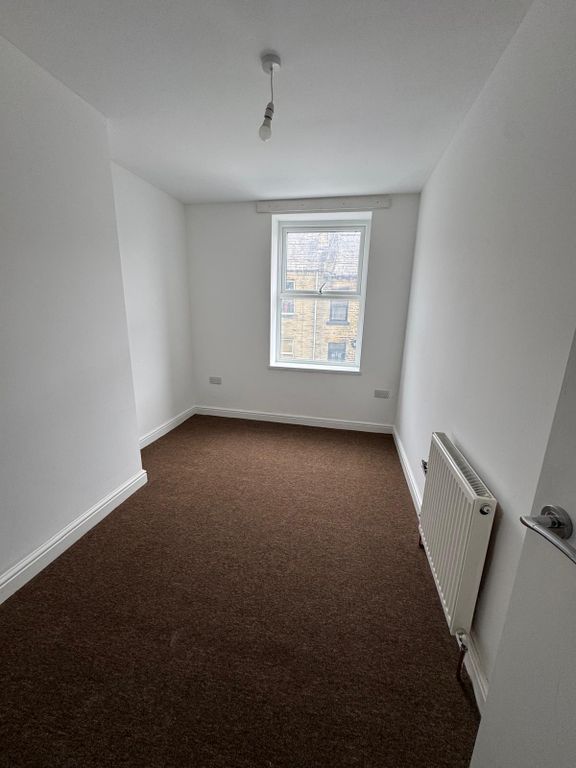 Property photo 2 of 4 Bedroom 2