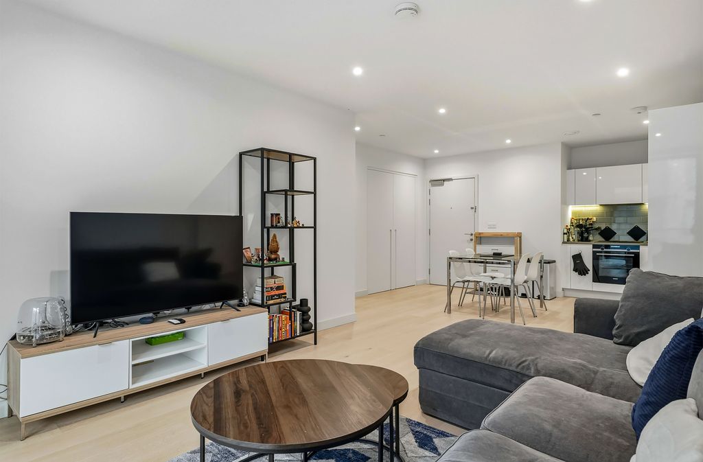 Property photo 3 of 23 3