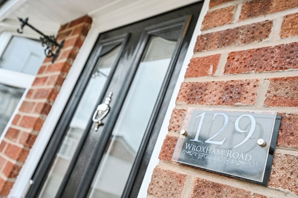 Property photo 1 of 19 Front