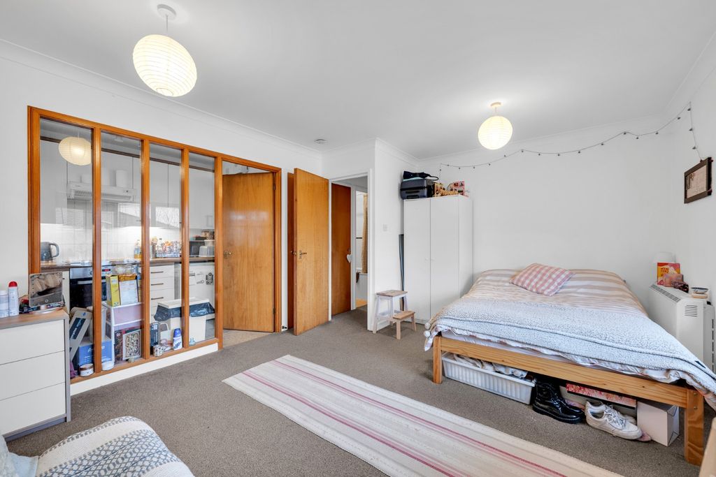 Property photo 2 of 6 4778112