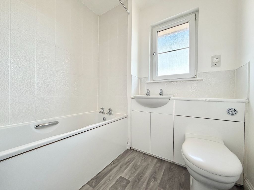 Additional image 15 of 2 bed flat for saleMckenna Avenue, Stoneywood, Denny FK6
