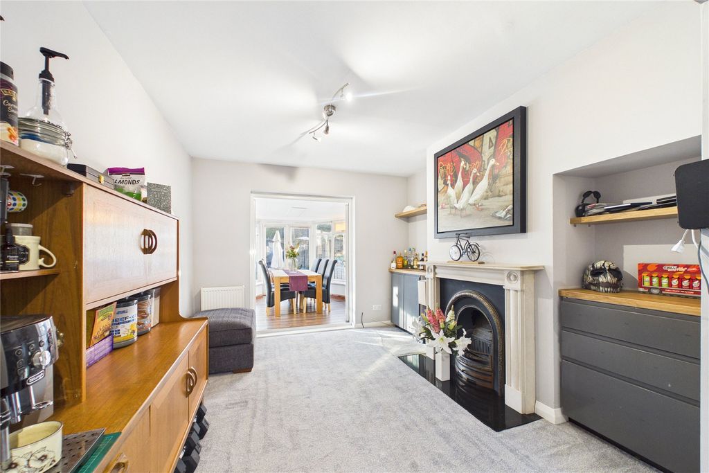 Property photo 2 of 13 Picture No. 12