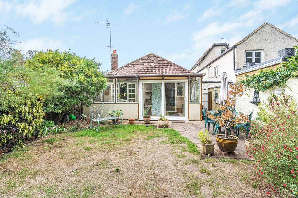 Property photo 1 of 11 Garden