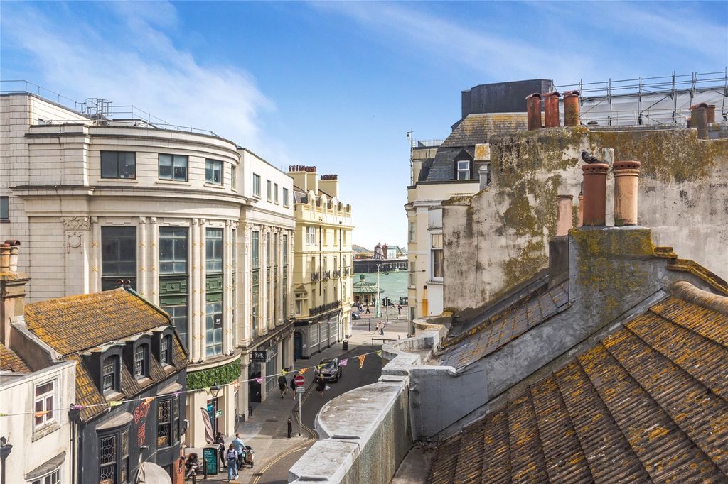 Property photo 3 of 16 Picture No. 11