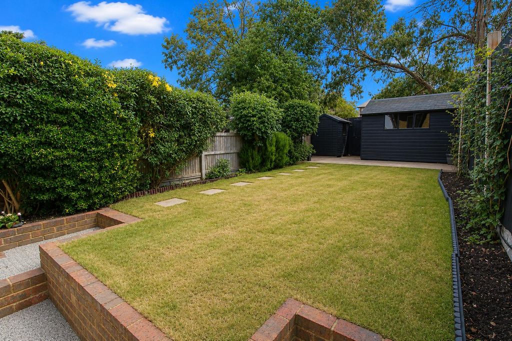 Property photo 3 of 23 Garden B.Png