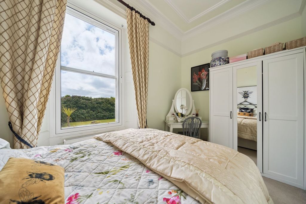 Additional image 21 of 2 bed flat for saleFlat 1 Lagarie House, Torwoodhill Road, Rhu G84