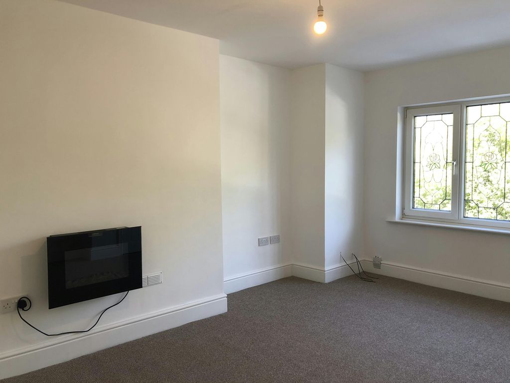 Property photo 3 of 9 Lounge 2.Jpg