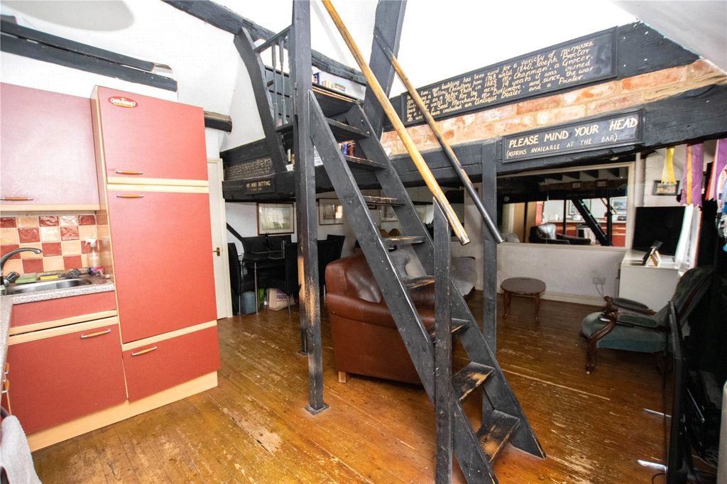 Property photo 3 of 10 Picture No. 10