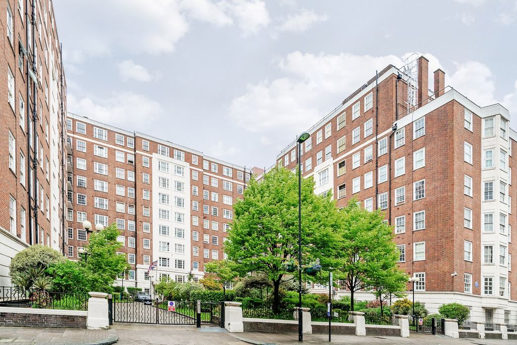 Property photo 2 of 6 External