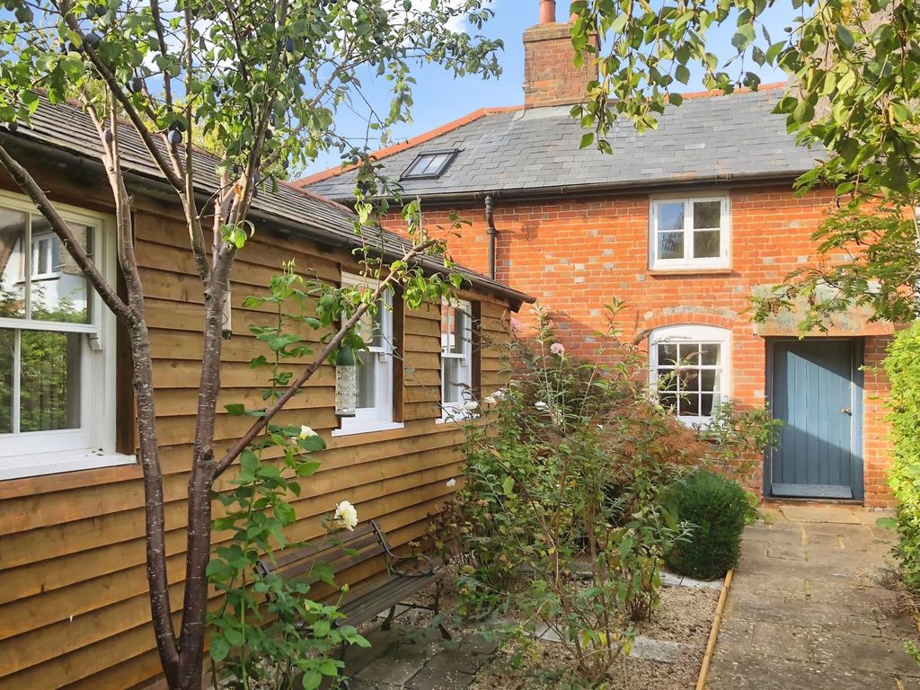 Property photo 1 of 24 Pbox-Img.Jpg