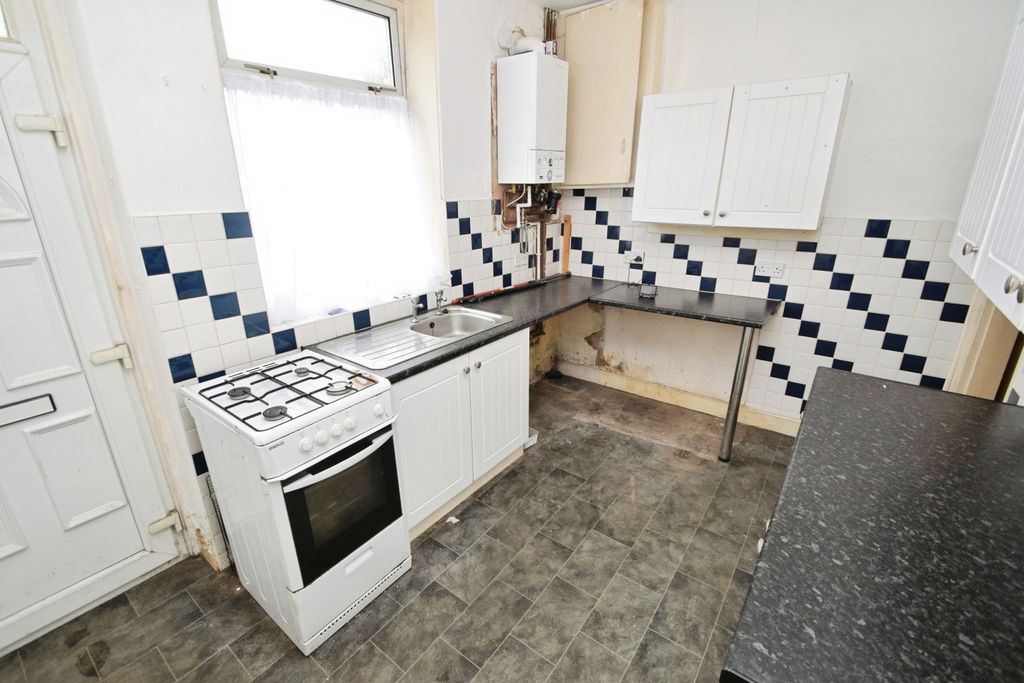 Property photo 3 of 13