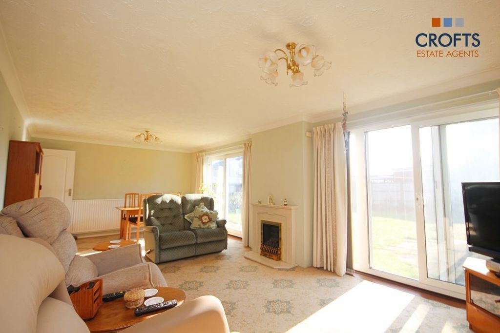 Property photo 3 of 14 Lounge View 2