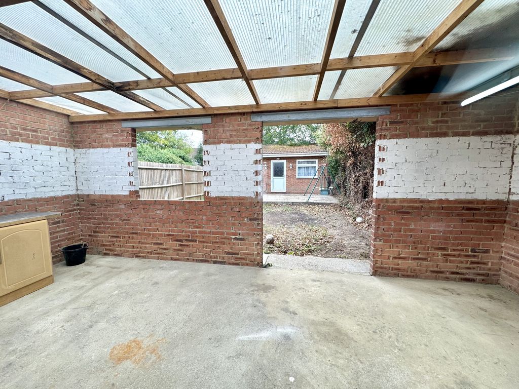 Property photo 3 of 9