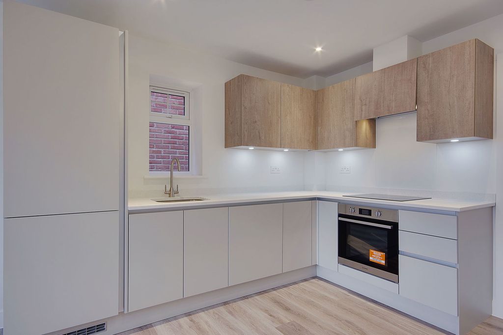 Property photo 3 of 29