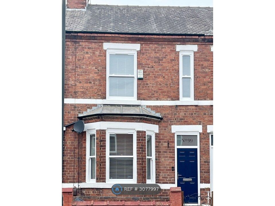 Property photo 2 of 21
