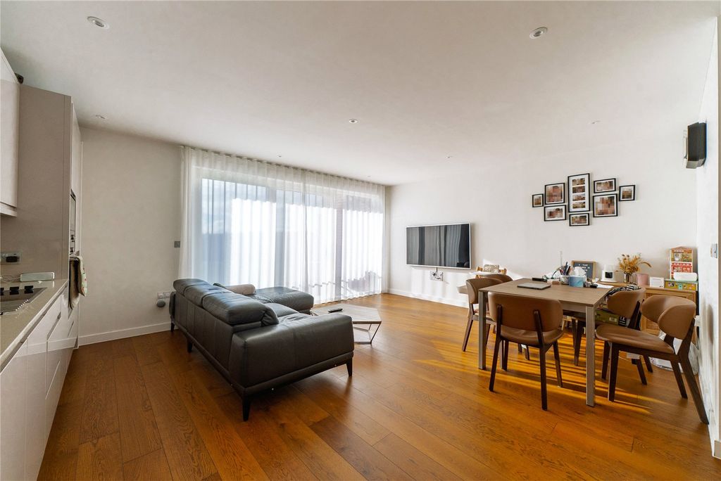Property photo 1 of 16 Picture No. 03