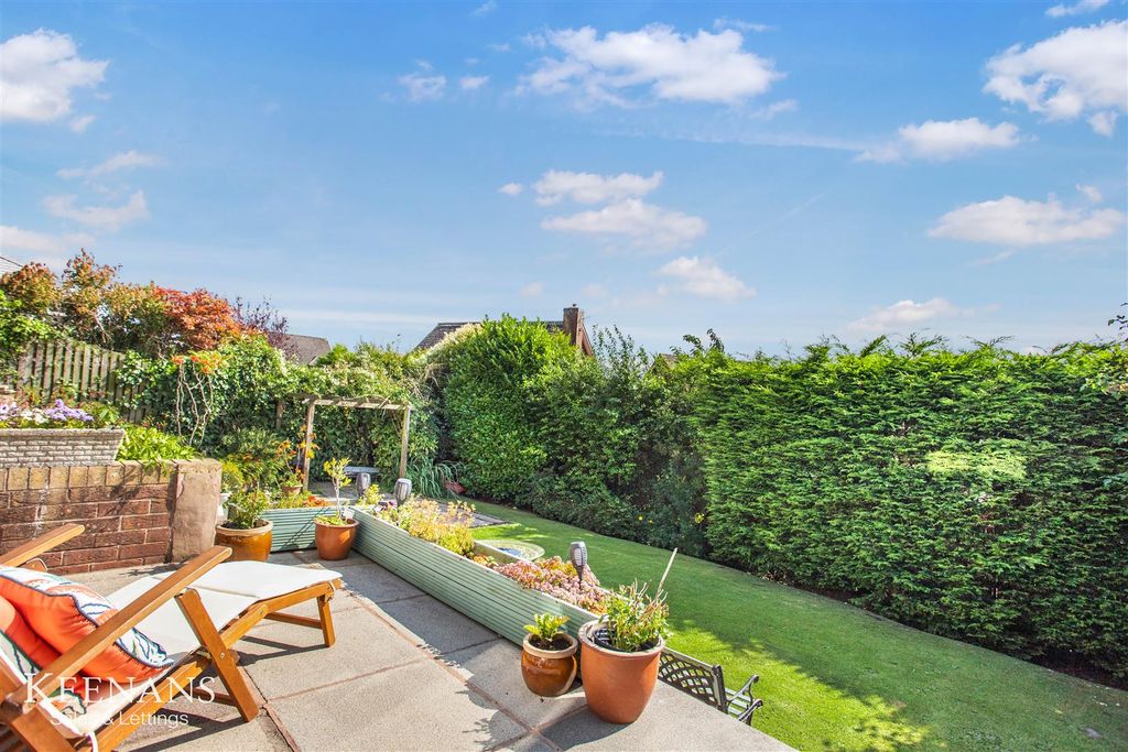 Property photo 3 of 36 19.Jpg