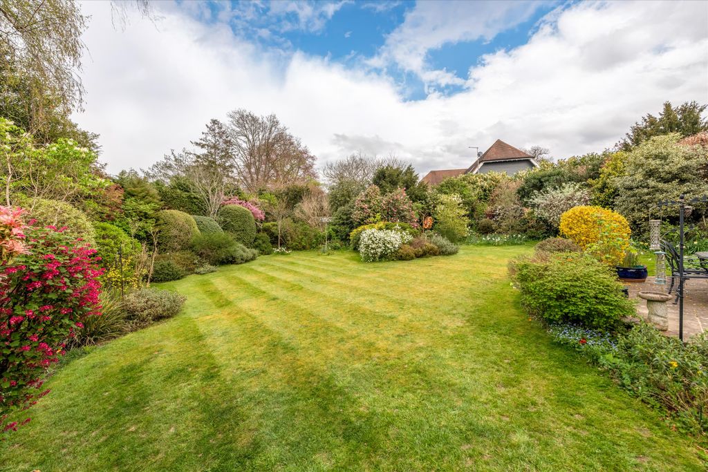 Property photo 2 of 28 Image