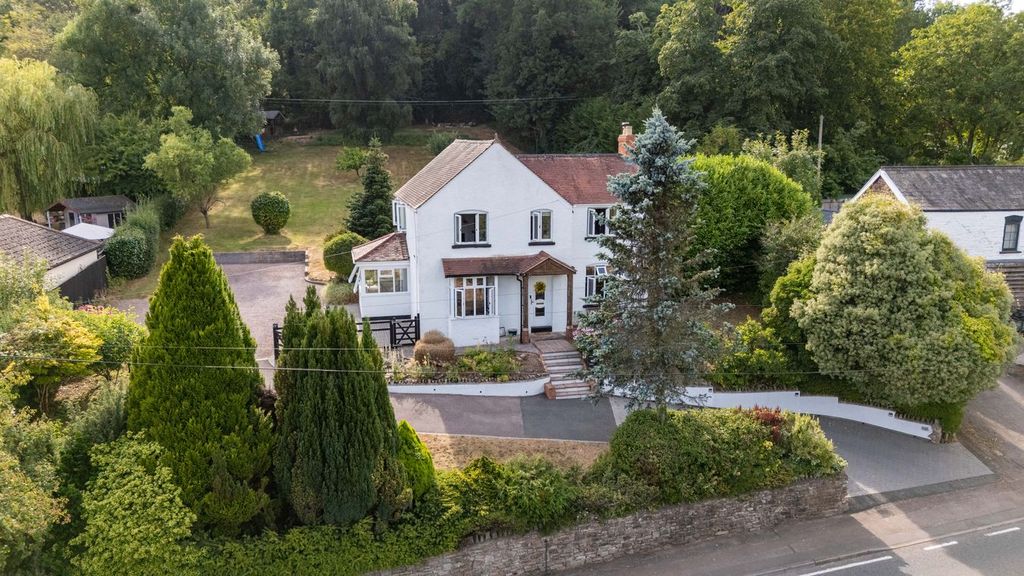 Property photo 1 of 39
