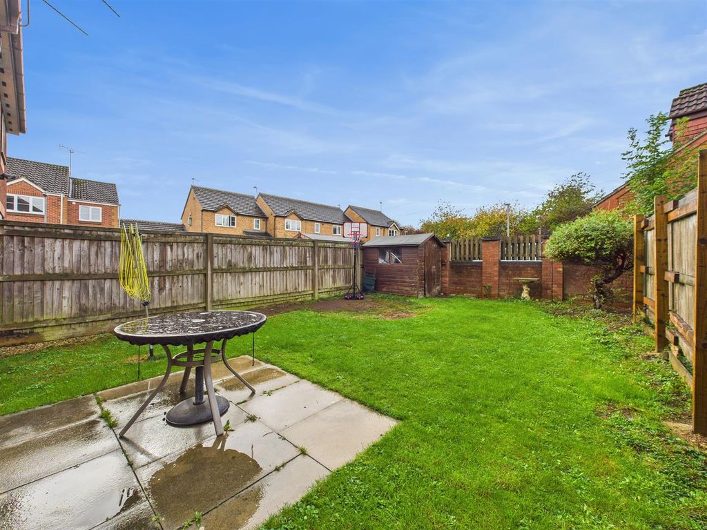 Property photo 2 of 10 Garden