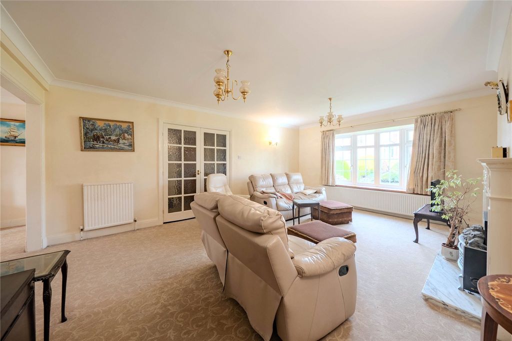 Property photo 3 of 25 Picture No. 32