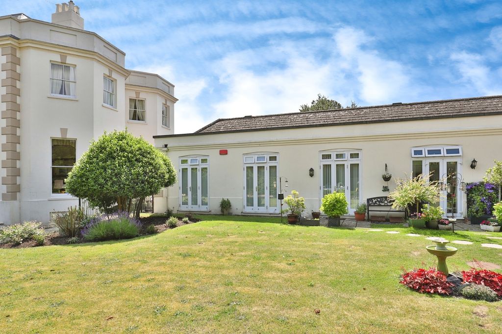 Property photo 1 of 13 Photo