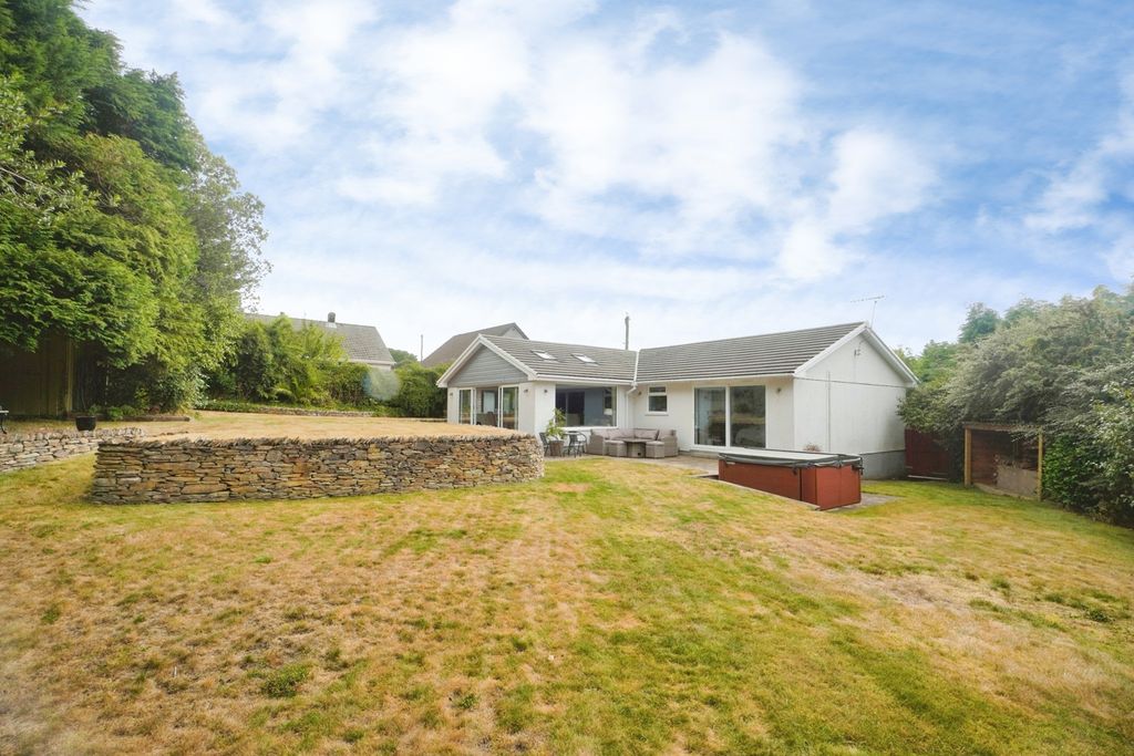 Property photo 1 of 29 Pbox-Img.Jpg