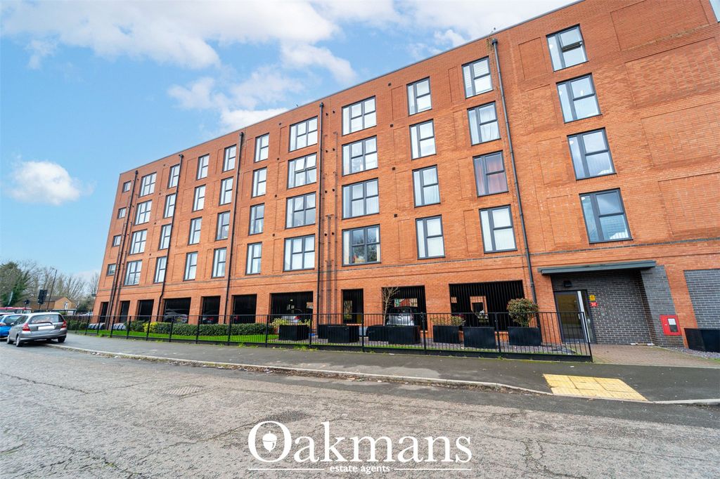 Property photo 2 of 17 Picture No. 16