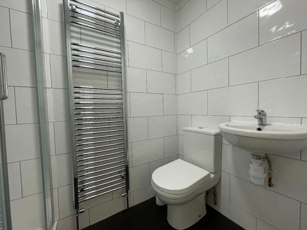 Property photo 2 of 3